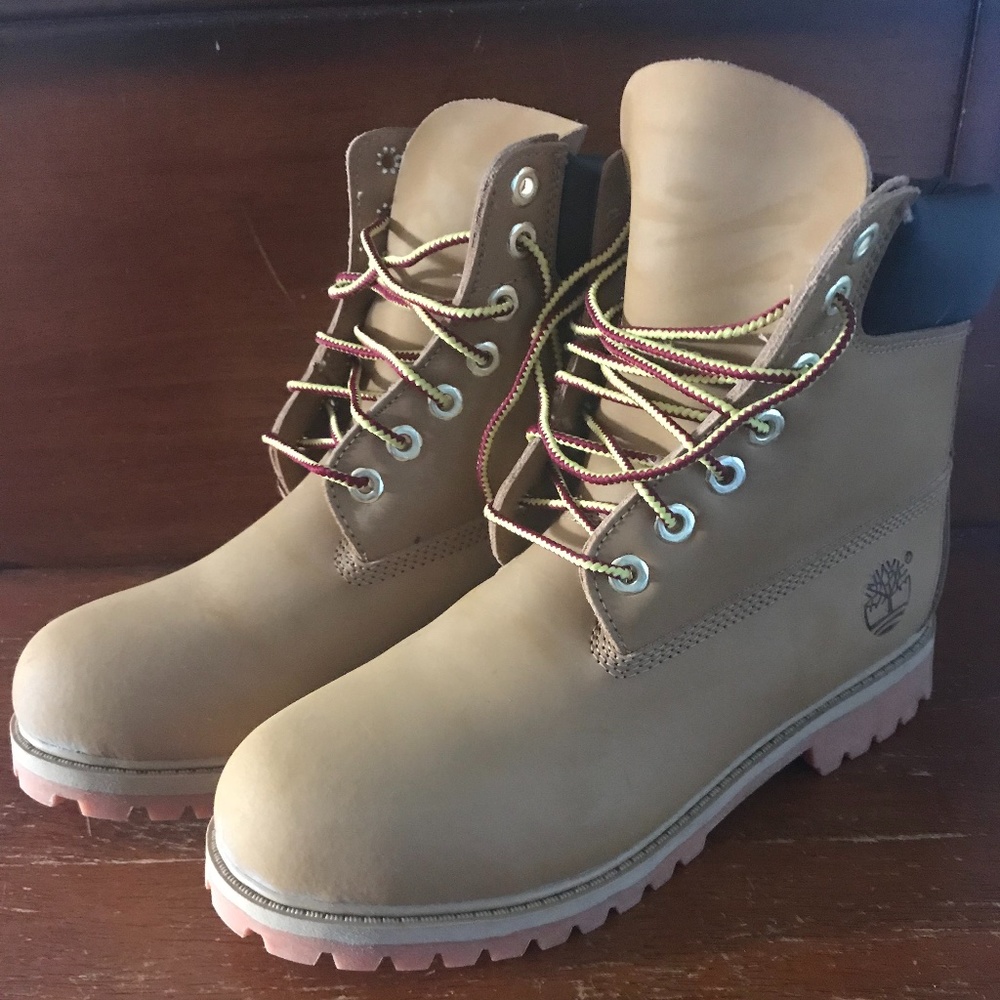 NWOT Timberland Boots